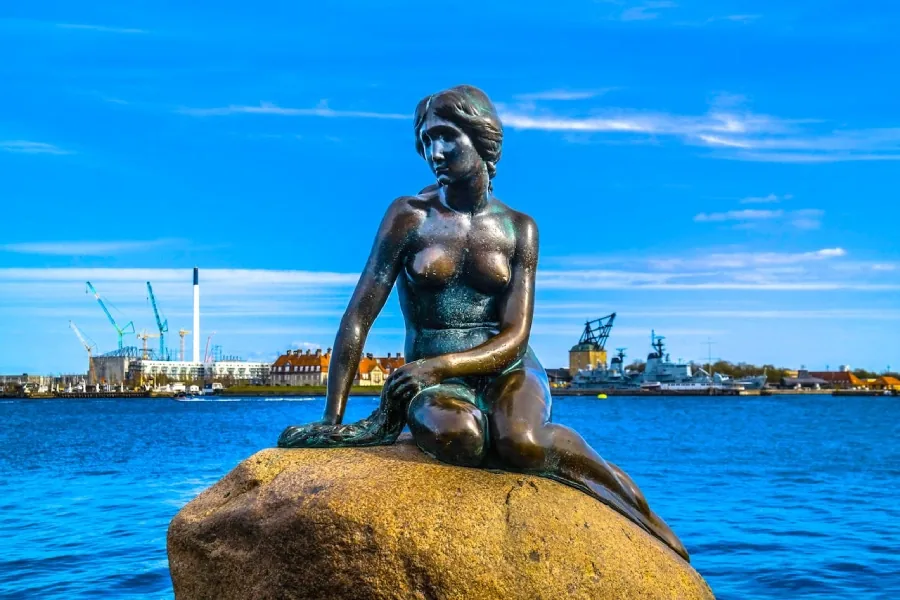The Little Mermaid statue in Copenhagen